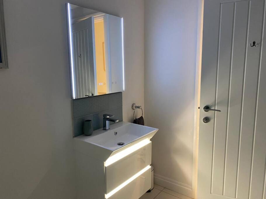 The Emslie Road Beach Flat Falmouth Esterno foto